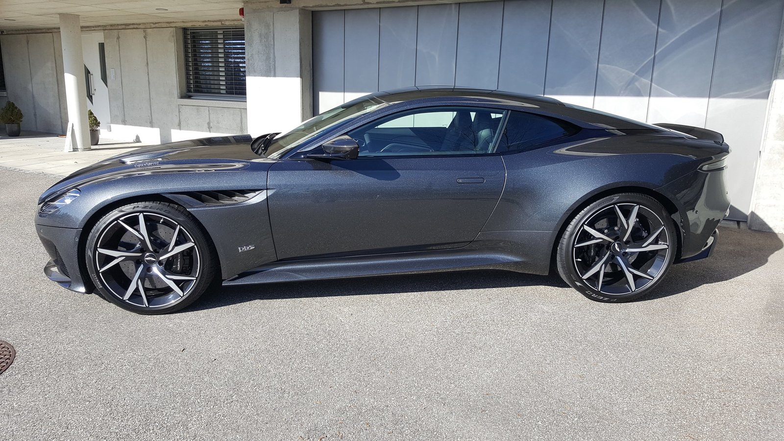 ASTON MARTIN DBS Coupé Superleggera, Essence, Occasion / Utilisé, Automatique - 4