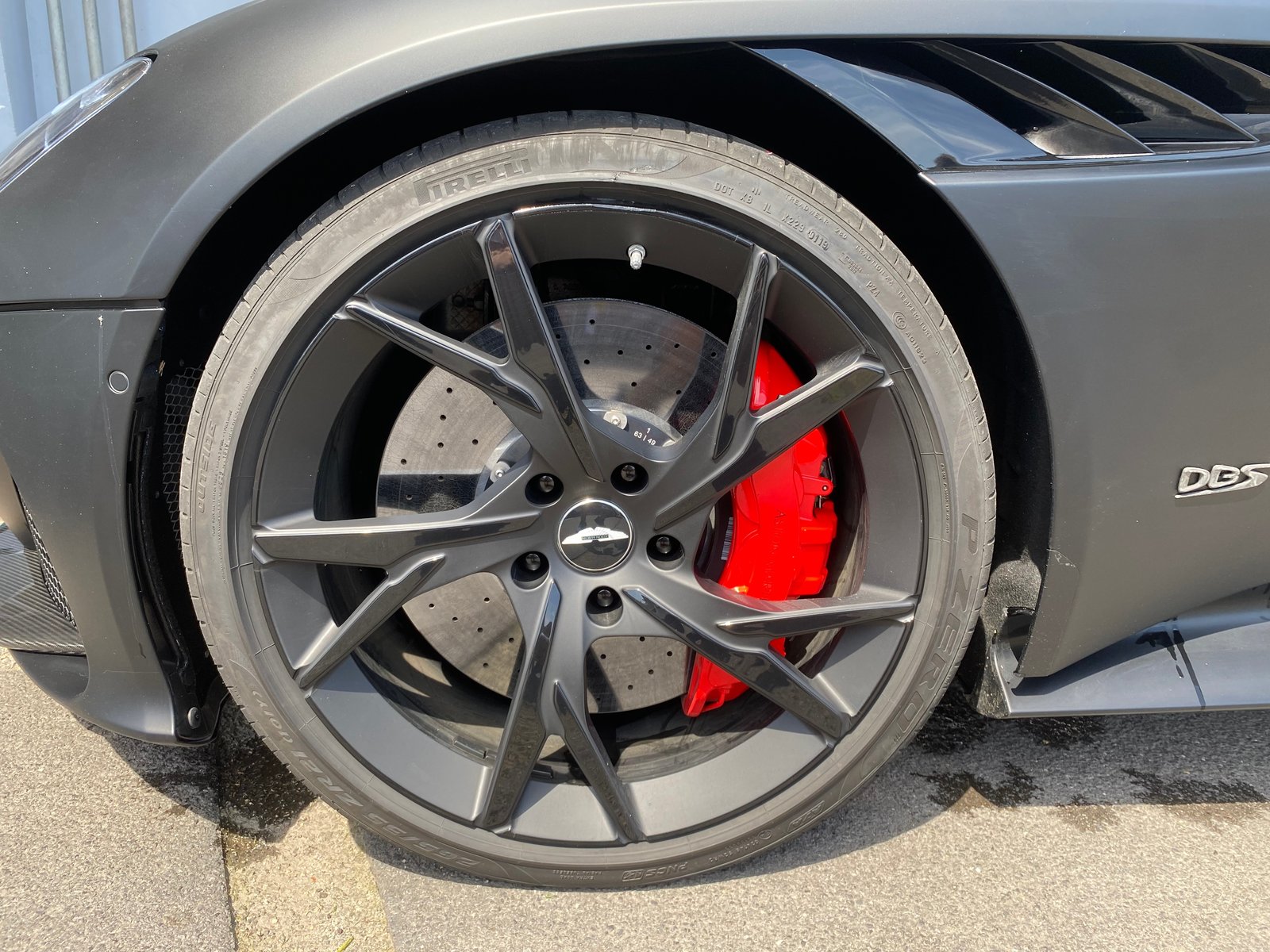 ASTON MARTIN DBS Coupé Superleggera, Essence, Occasion / Utilisé, Automatique - 6