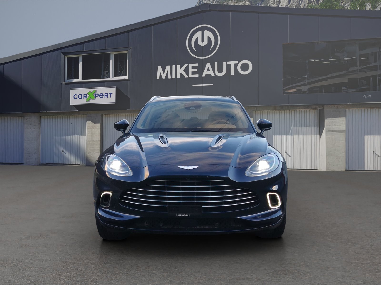 ASTON MARTIN DBX 4.0 V8, Essence, Occasion / Utilisé, Automatique - 3