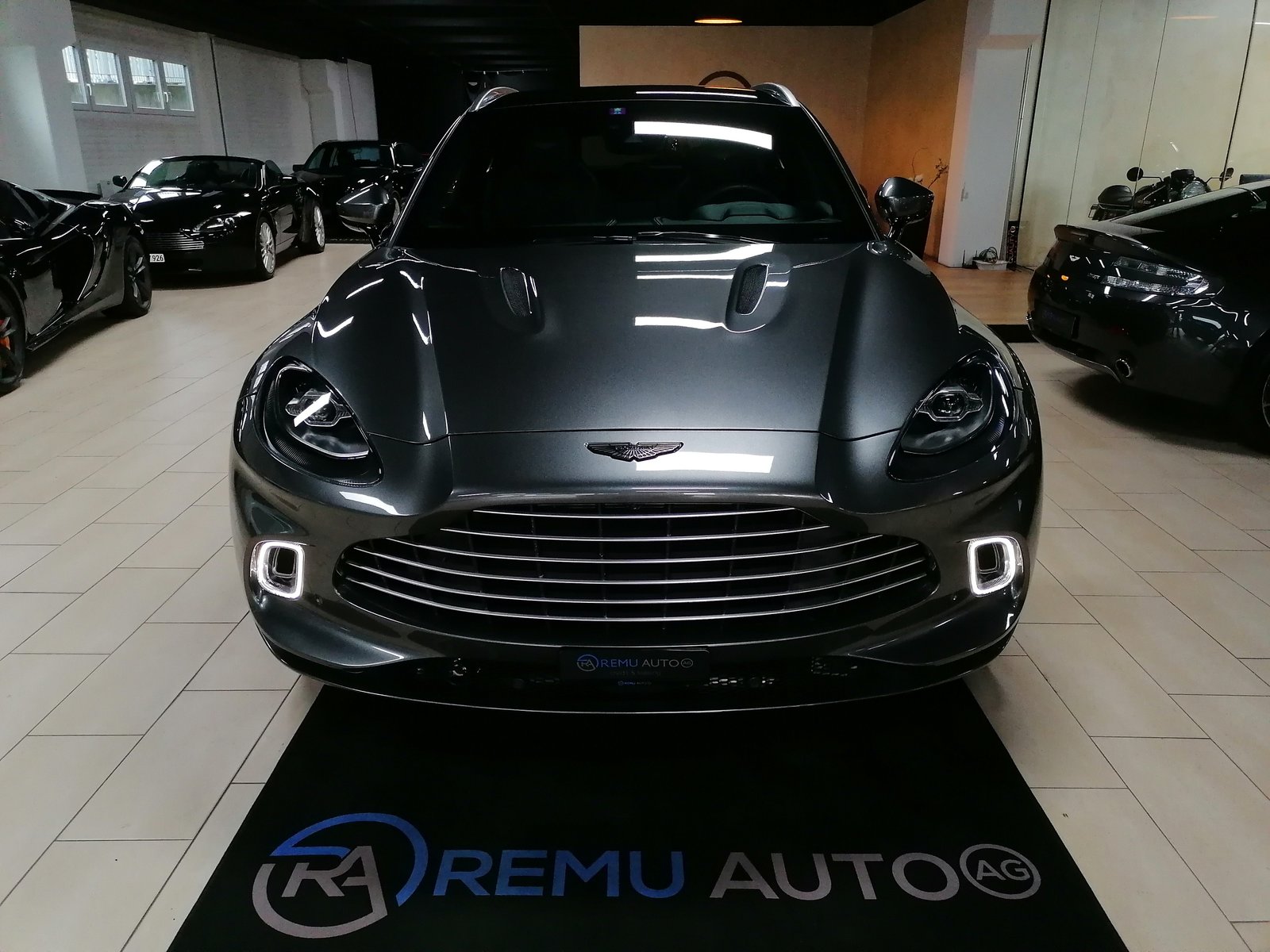 ASTON MARTIN DBX 4.0 V8 Bi-Turbo 1 of 500, Petrol, Second hand / Used, Automatic - 2