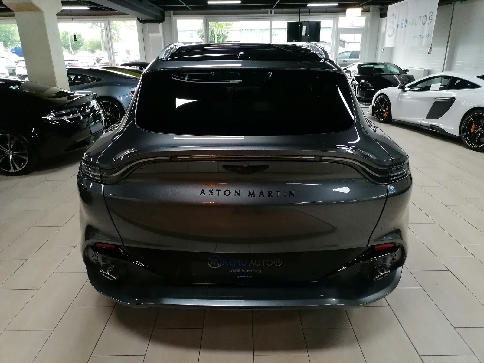 ASTON MARTIN DBX 4.0 V8 Bi-Turbo 1 of 500, Petrol, Second hand / Used, Automatic - 7