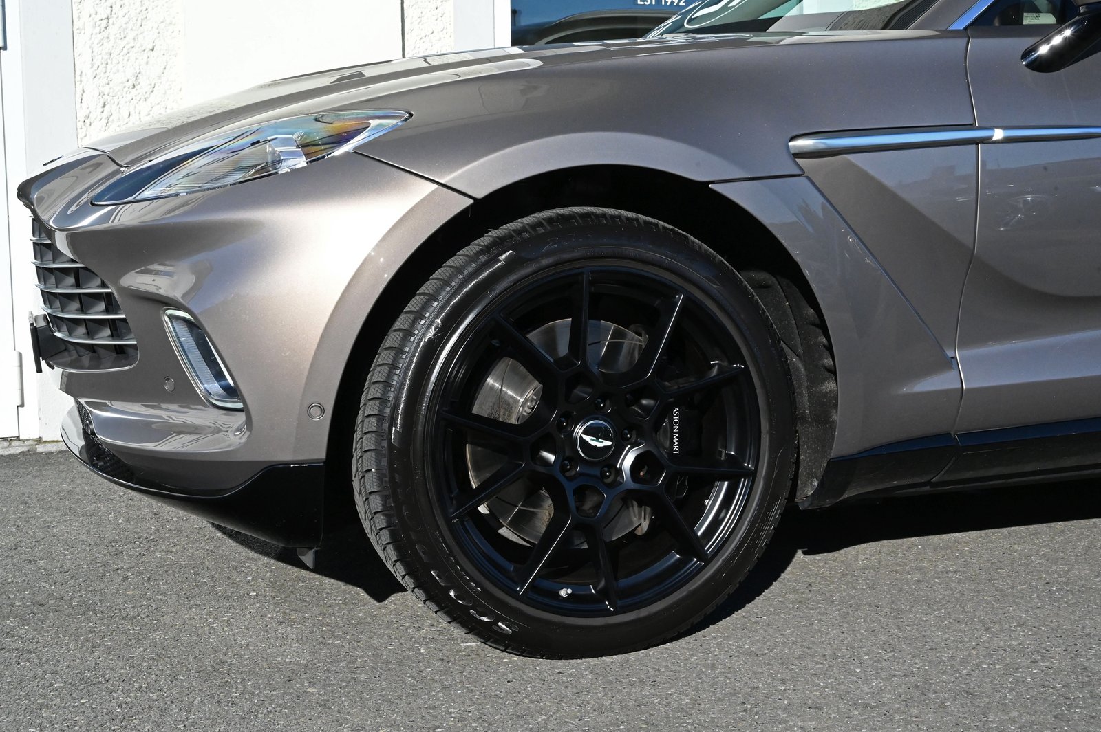 ASTON MARTIN DBX 4.0 V8, Petrol, Second hand / Used, Automatic - 5
