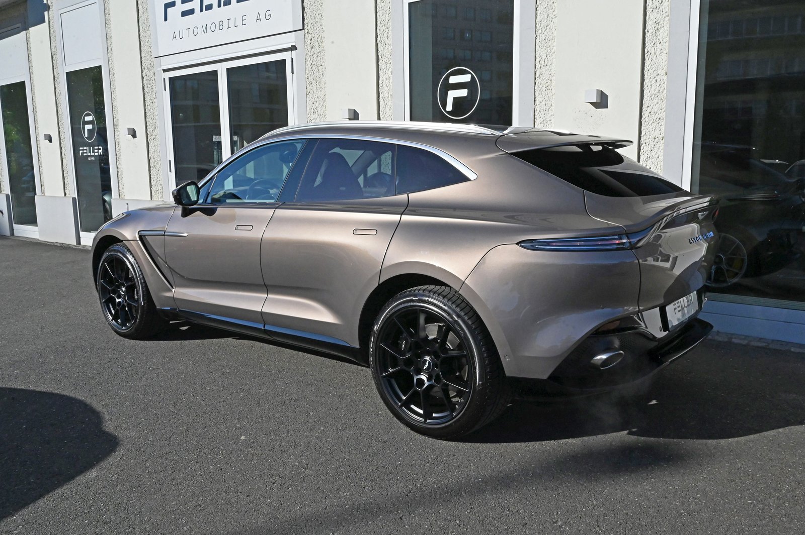 ASTON MARTIN DBX 4.0 V8, Petrol, Second hand / Used, Automatic - 6