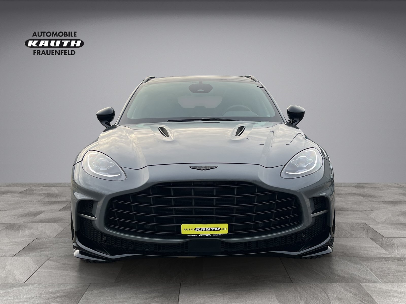 ASTON MARTIN DBX 4.0 V8*New Modell mit 707PS*, Benzin, Occasion / Gebraucht, Automatik - 4