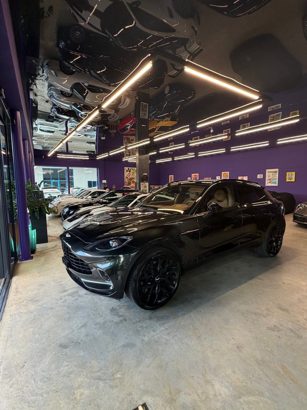 ASTON MARTIN DBX 4.0 V8, Benzin, Occasion / Gebraucht, Automatik - 2