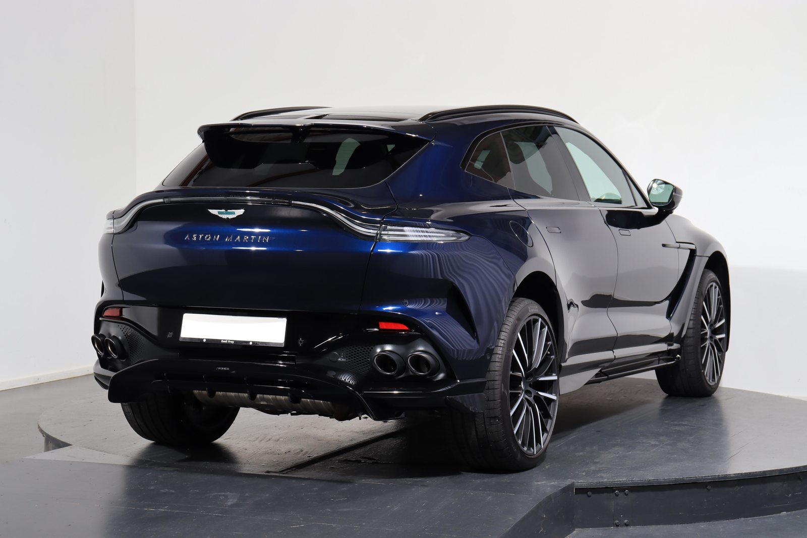 ASTON MARTIN DBX 707 4.0 V8 Bi-Turbo, Benzina, Auto nuove, Automatico - 3