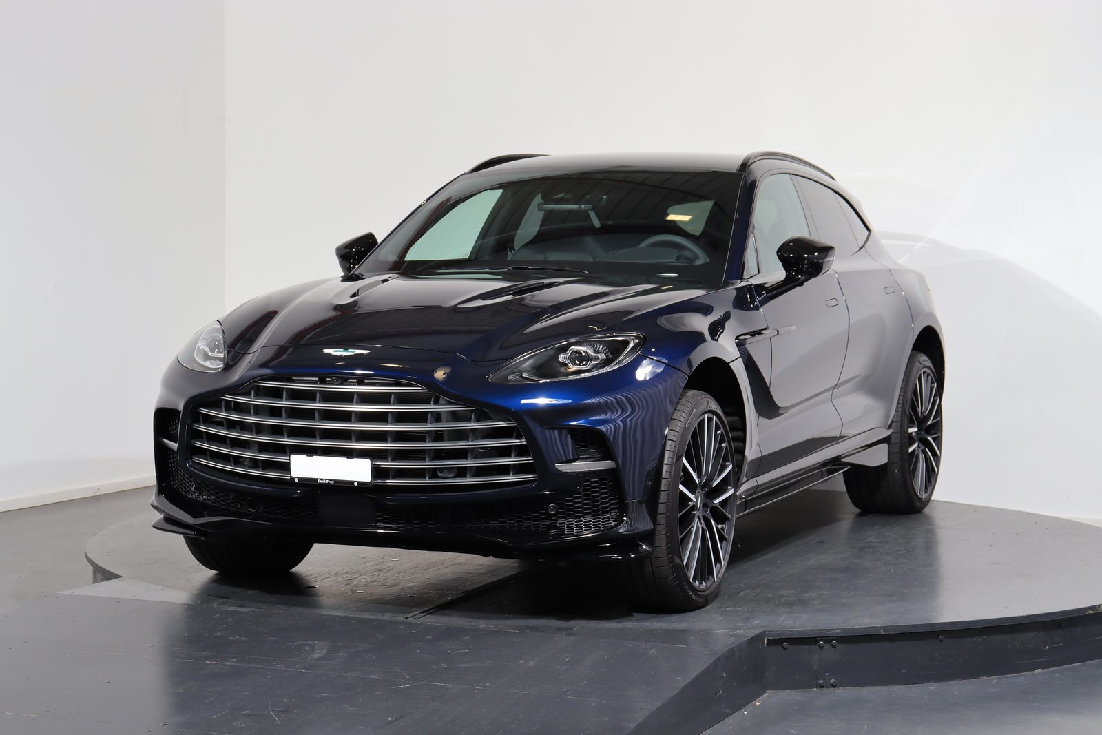 ASTON MARTIN DBX 707 4.0 V8 Bi-Turbo