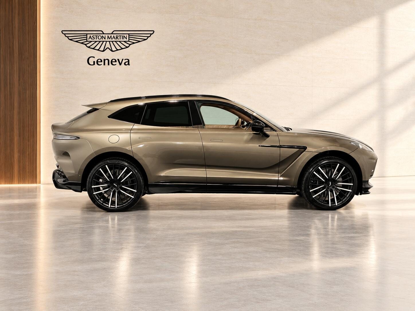 ASTON MARTIN DBX 707 4.0 V8 Bi-Turbo, Benzin, Neuwagen, Automatik - 4