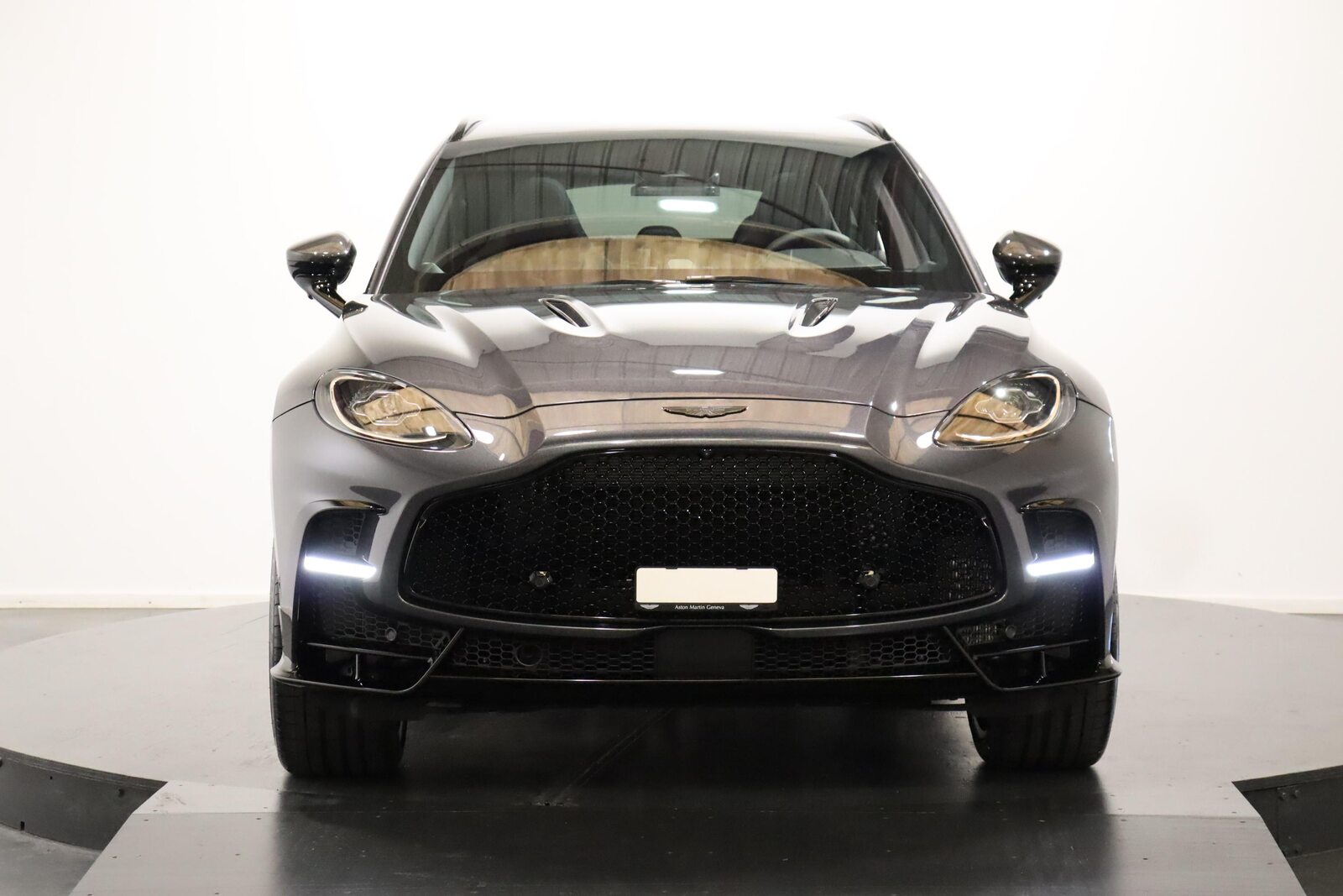 ASTON MARTIN DBX S 4.0 V8 Bi-Turbo, Petrol, New car, Automatic - 2