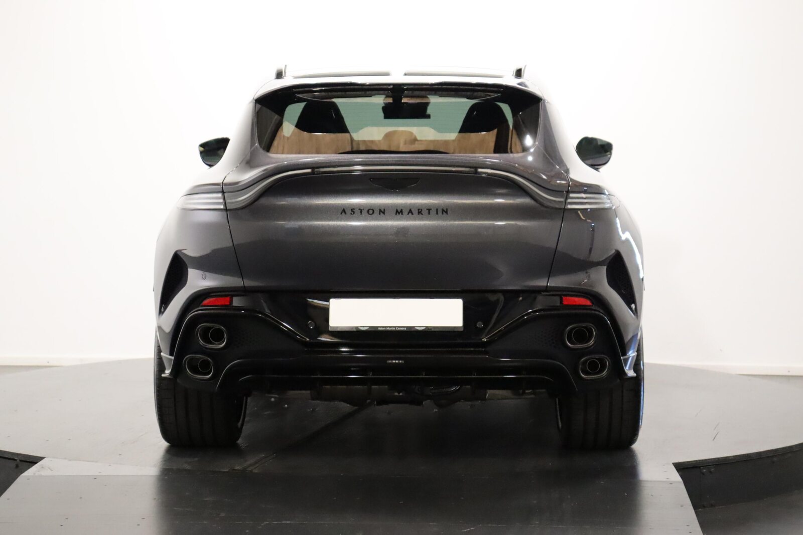 ASTON MARTIN DBX S 4.0 V8 Bi-Turbo, Petrol, New car, Automatic - 4