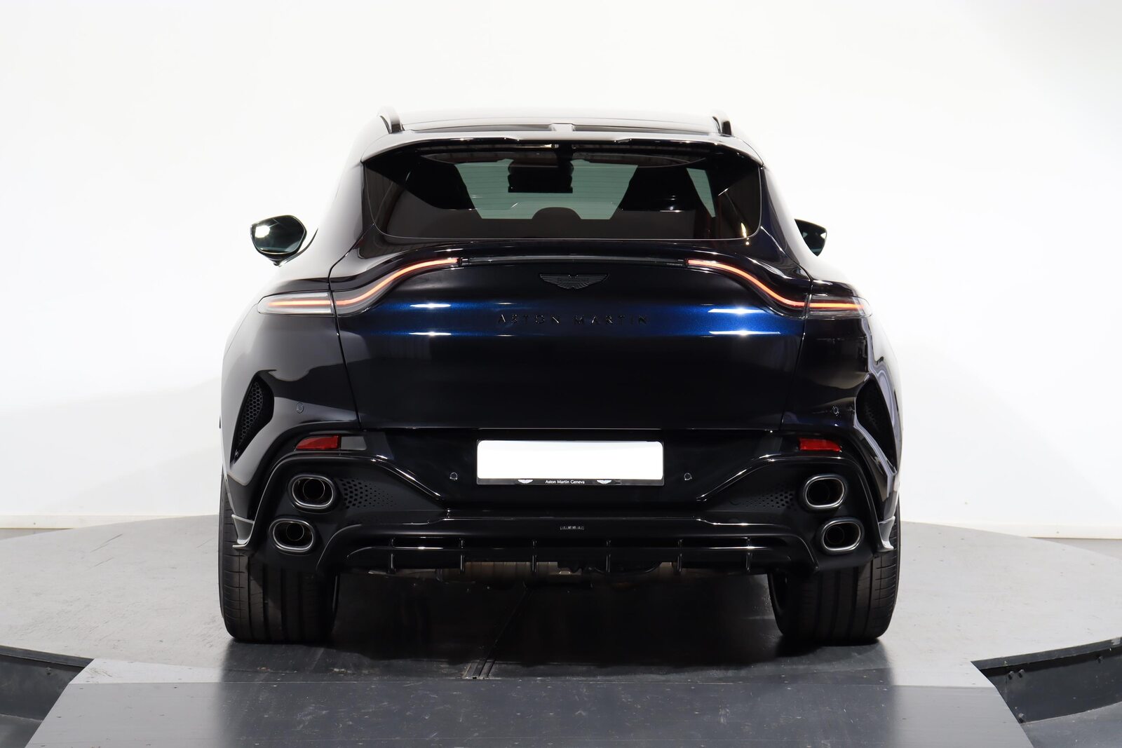 ASTON MARTIN DBX S 4.0 V8 Bi-Turbo, Essence, Voiture nouvelle, Automatique - 3
