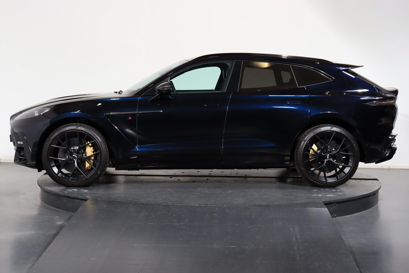 ASTON MARTIN DBX S 4.0 V8 Bi-Turbo, Essence, Voiture nouvelle, Automatique - 5