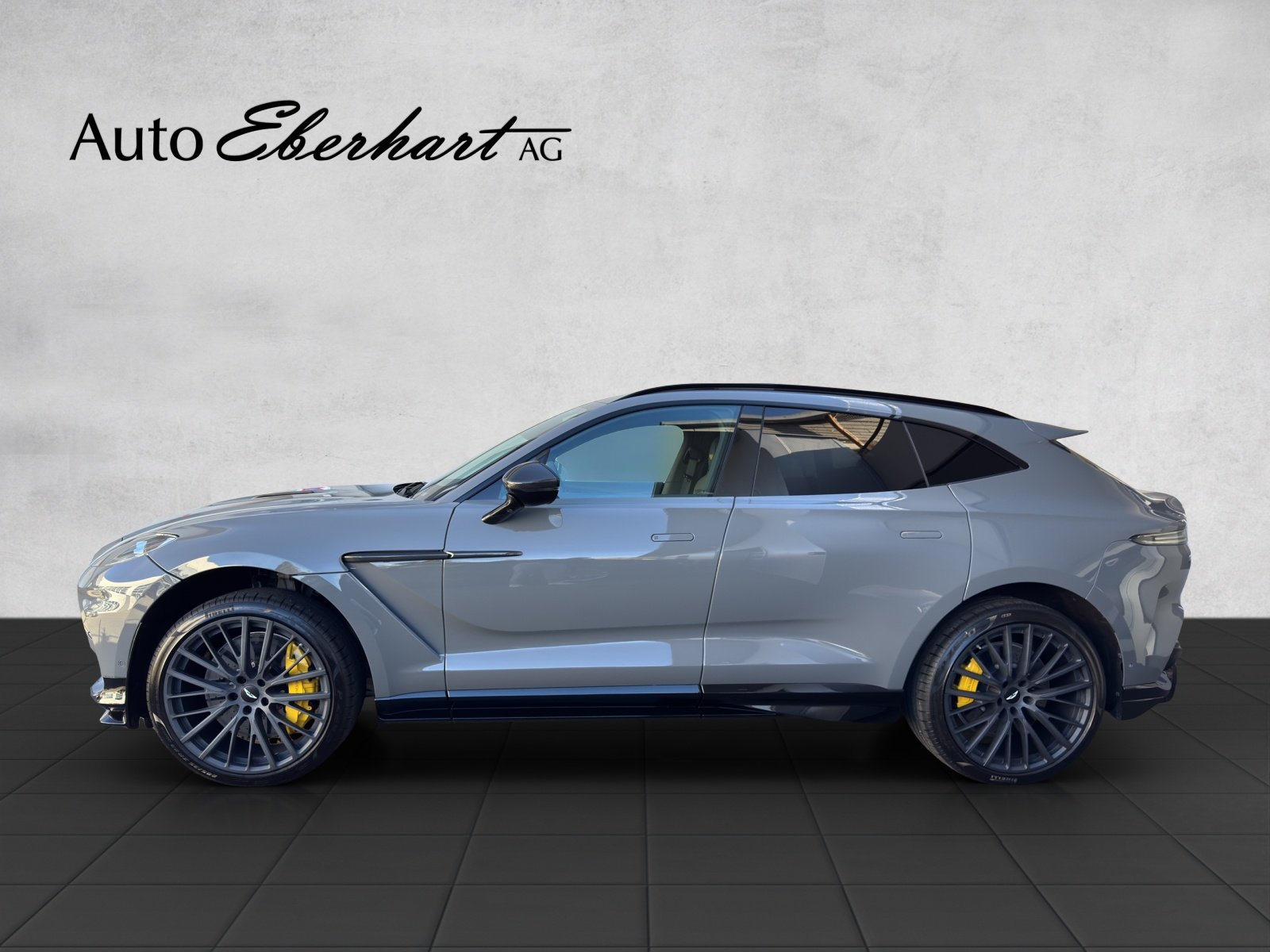 ASTON MARTIN DBX 707 MY2025, Essence, Occasion / Utilisé, Automatique - 3