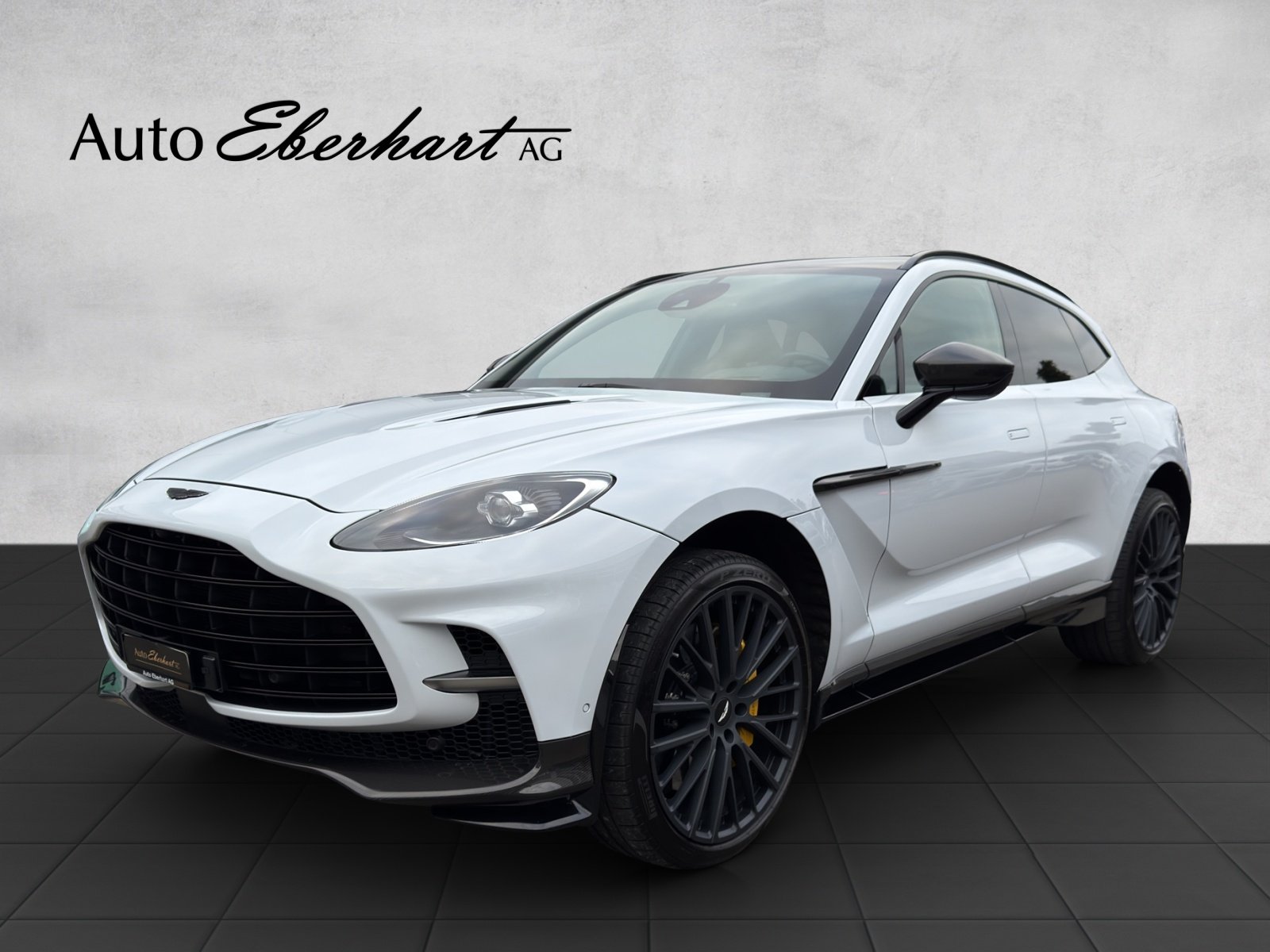 ASTON MARTIN DBX 707