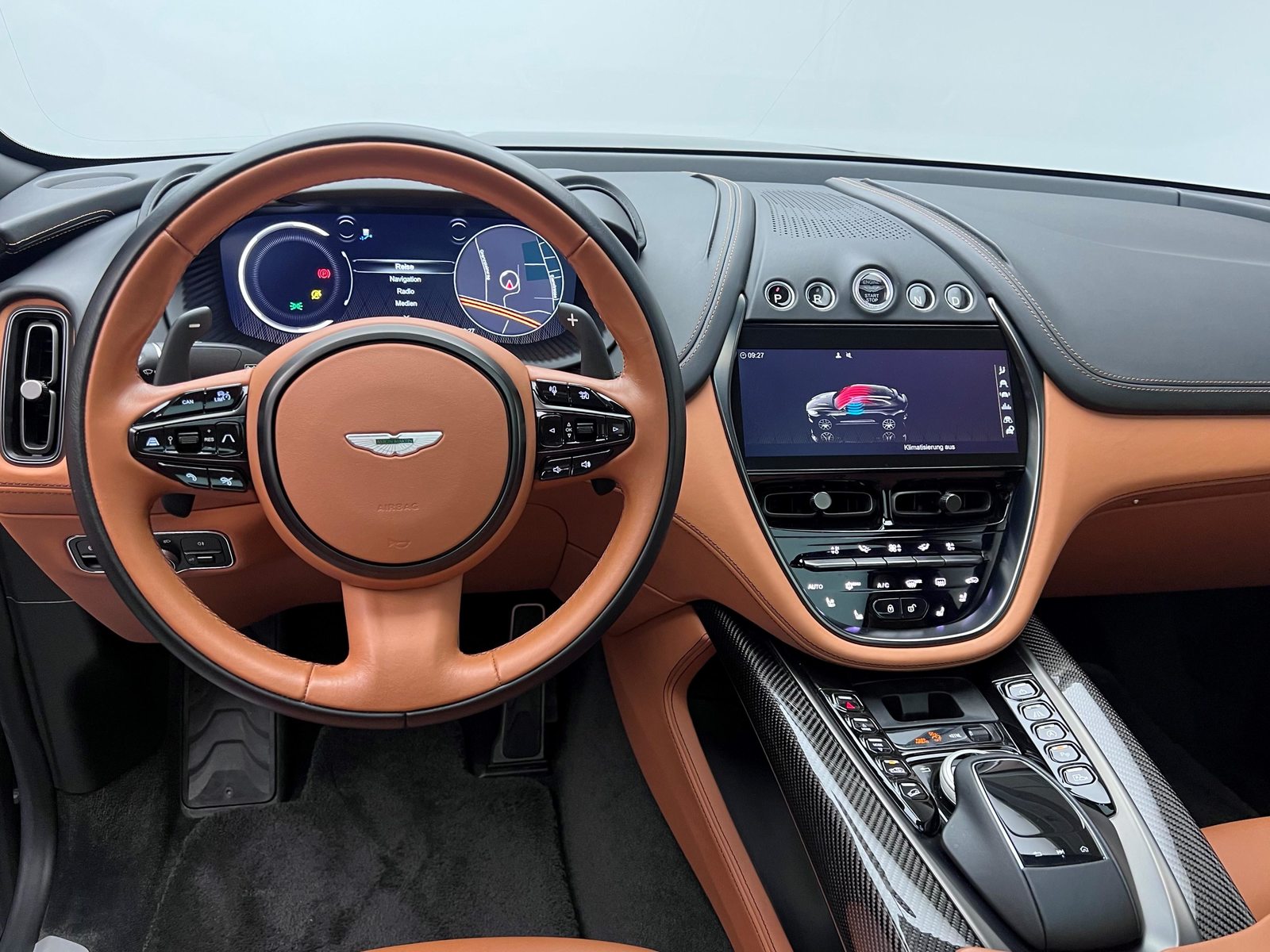 ASTON MARTIN DBX 4.0 V8 Bi-Turbo, Benzin, Occasion / Gebraucht, Automatik - 4
