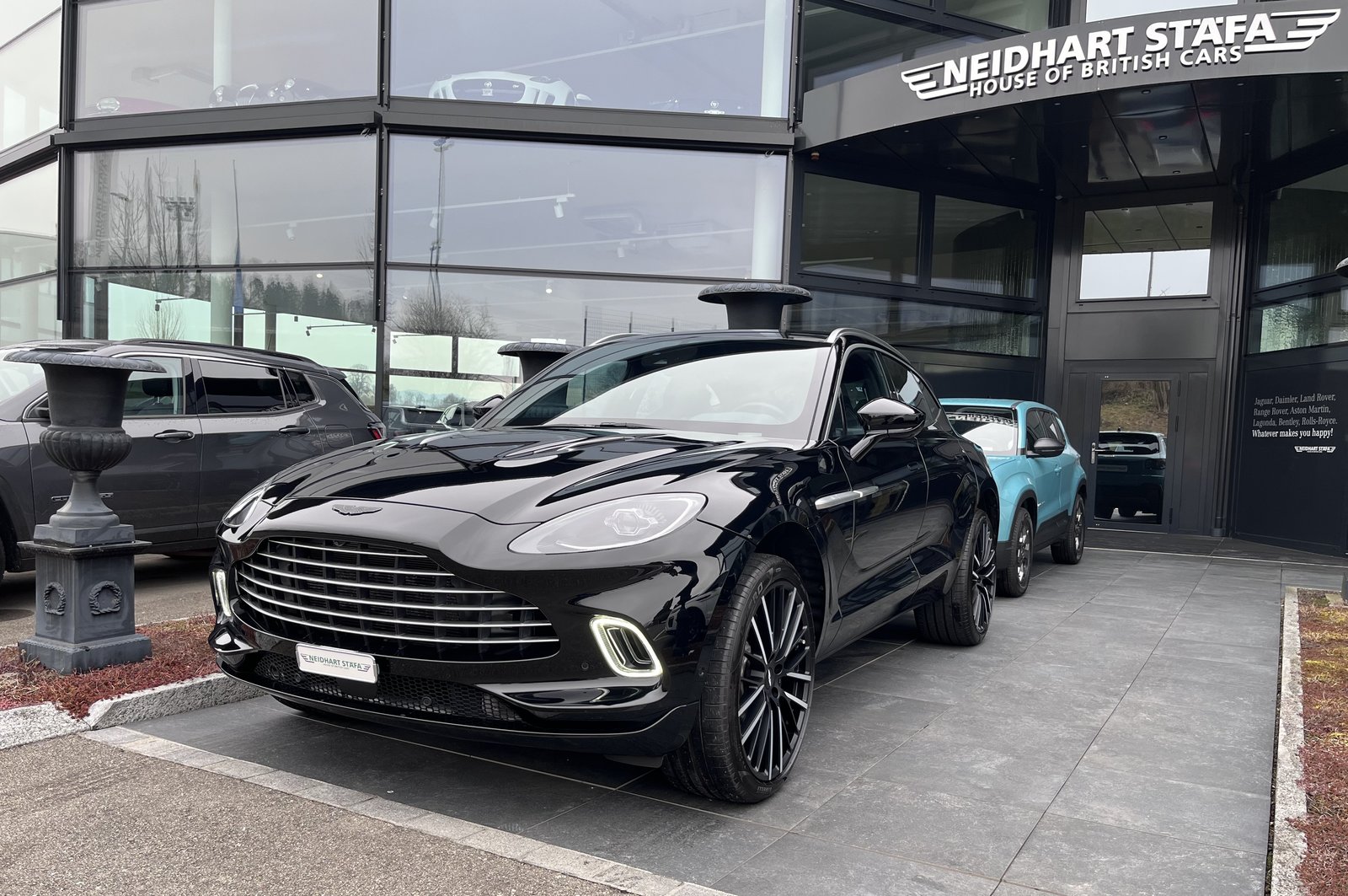 ASTON MARTIN DBX 4.0 V8