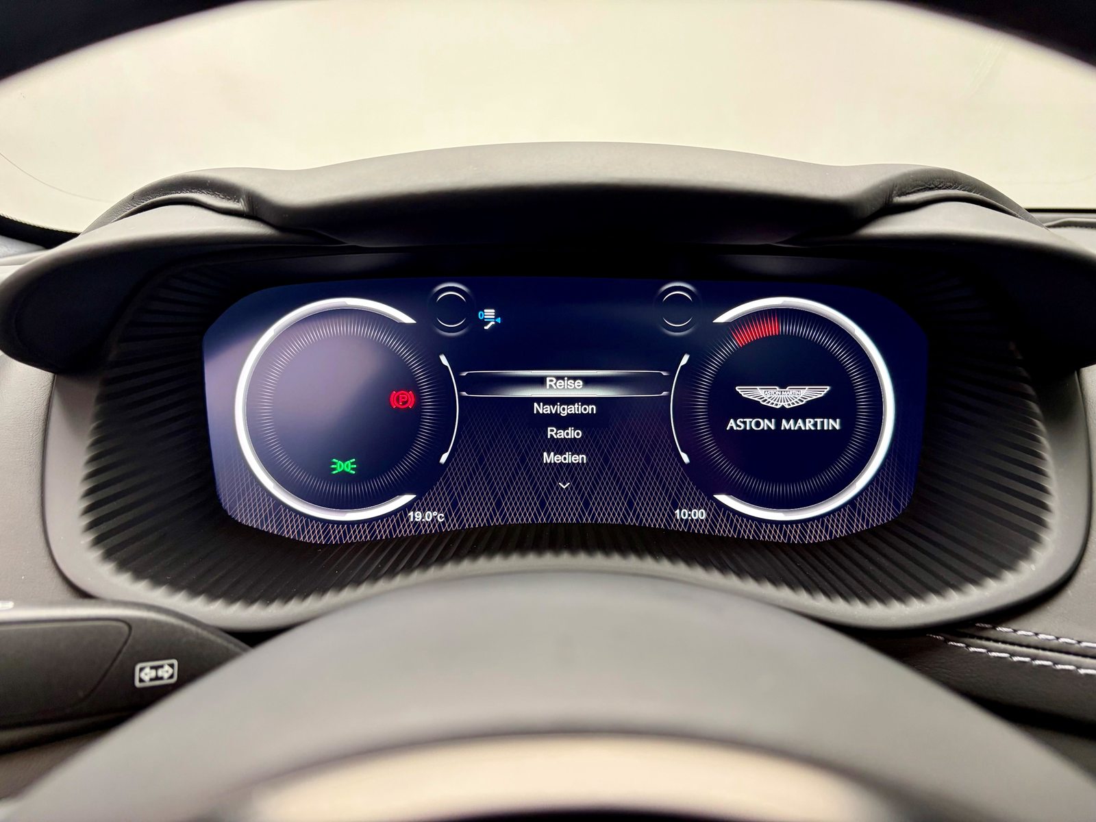 ASTON MARTIN DBX 4.0 V8 Bi-Turbo, Benzina, Occasioni / Usate, Automatico - 5