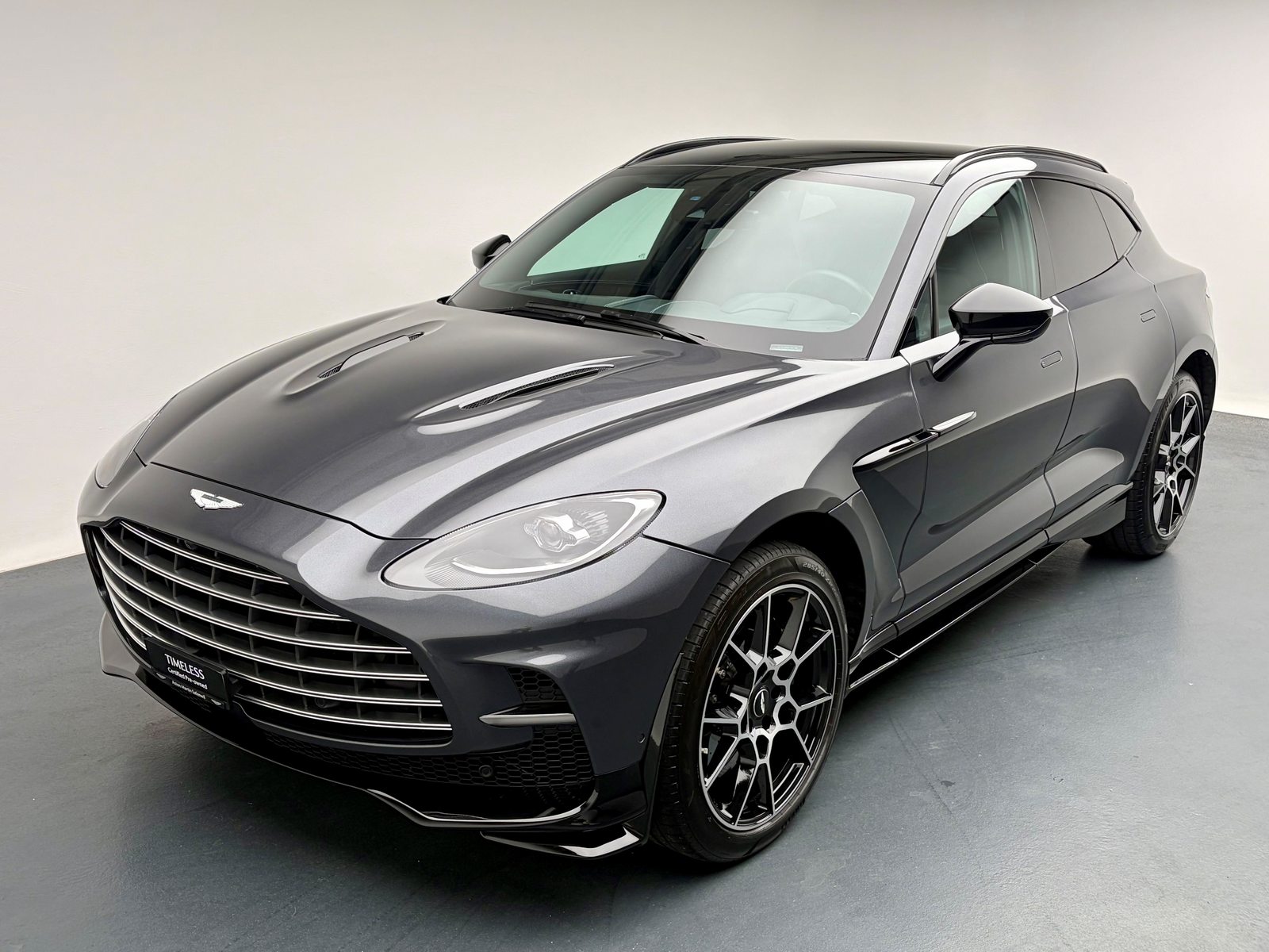 ASTON MARTIN DBX 707 4.0 V8 Bi-Turbo