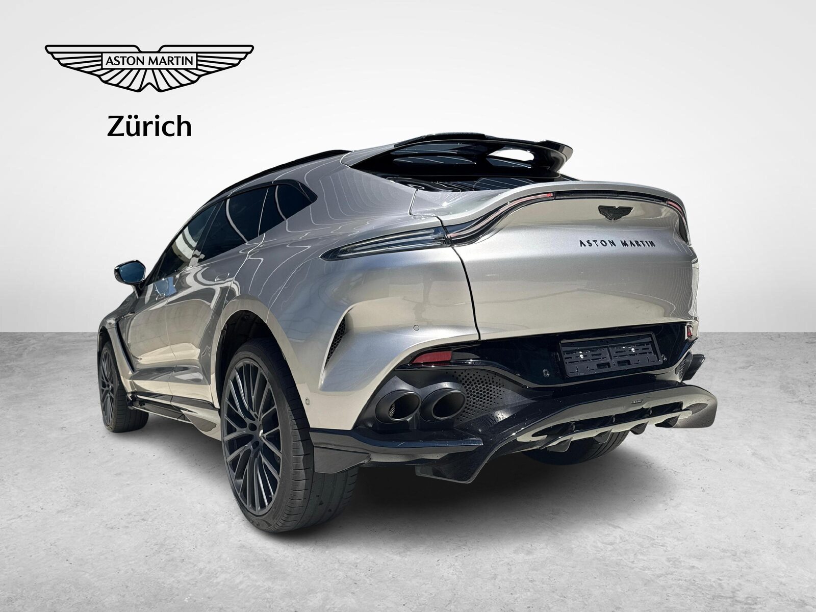 ASTON MARTIN DBX 707 4.0 V8 Bi-Turbo, Petrol, Second hand / Used, Automatic - 3