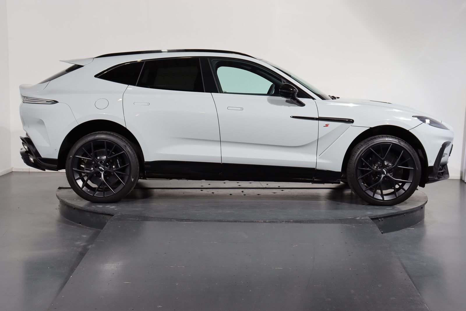 ASTON MARTIN DBX S 4.0 V8 Bi-Turbo, Benzina, Auto dimostrativa, Automatico - 2