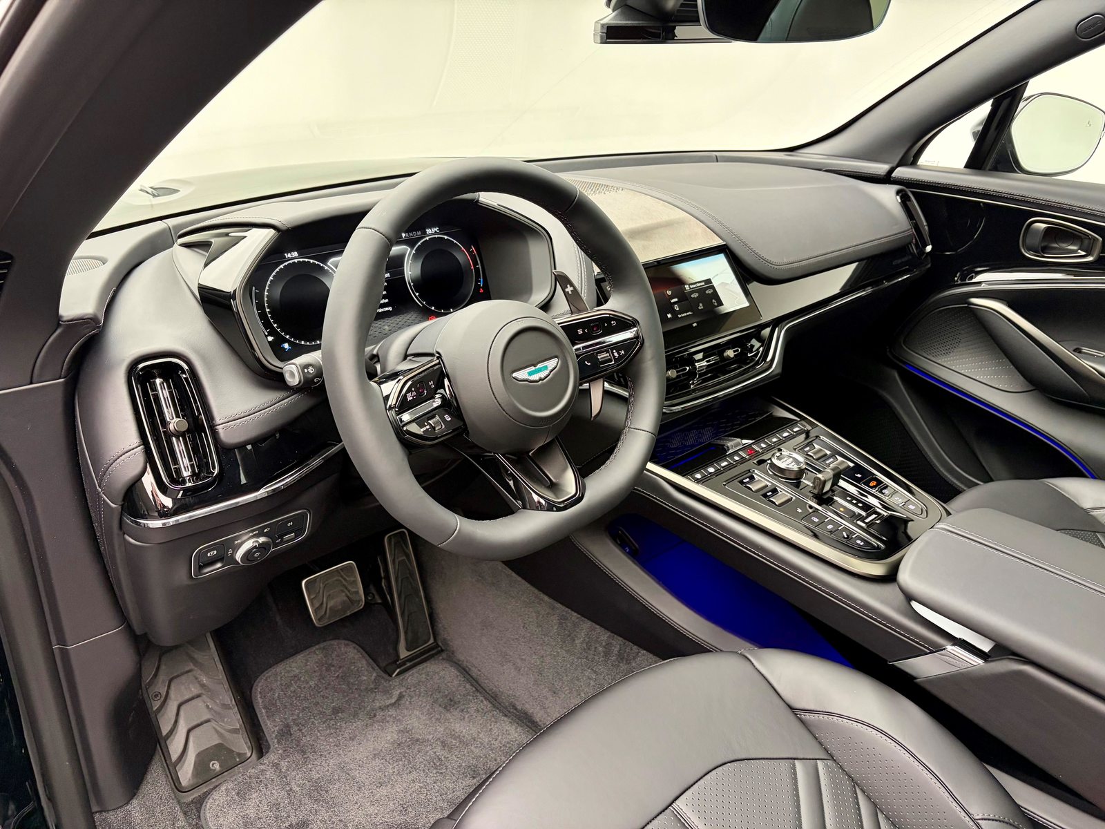 ASTON MARTIN DBX S 4.0 V8 Bi-Turbo, Essence, Voiture de démonstration, Automatique - 5