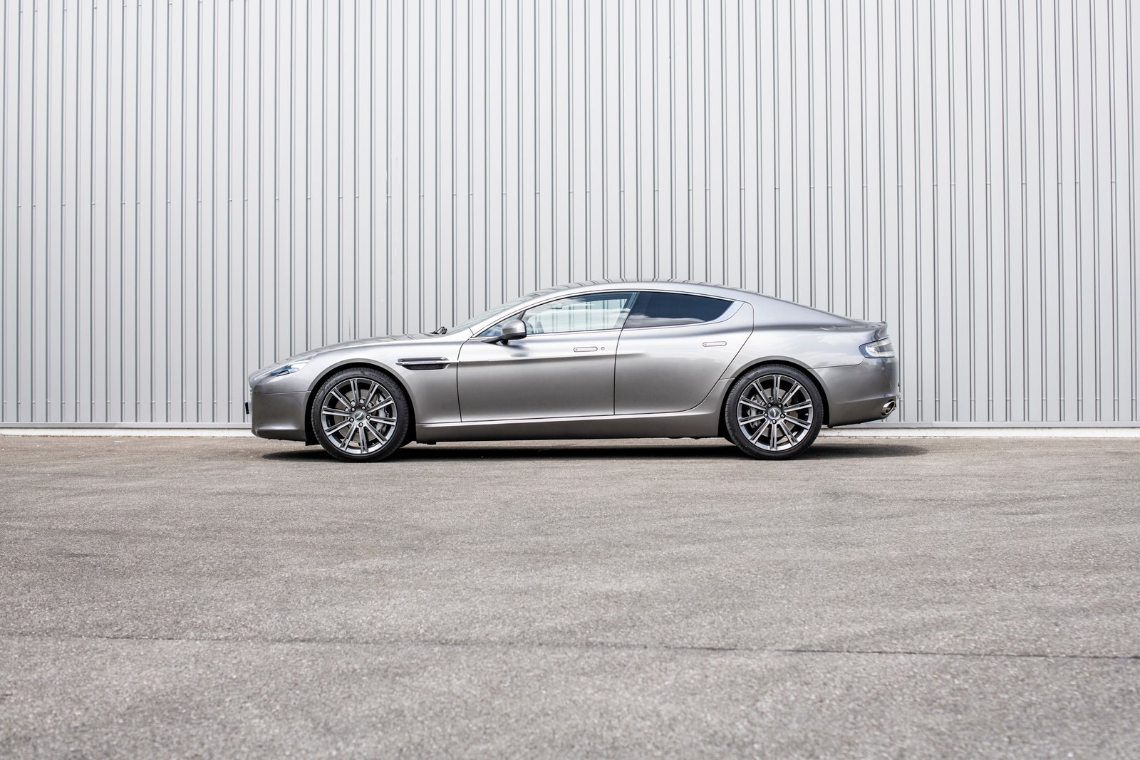 ASTON MARTIN Rapide 5.9 V12 Touchtronic 2, Benzin, Occasion / Gebraucht, Automatik - 2