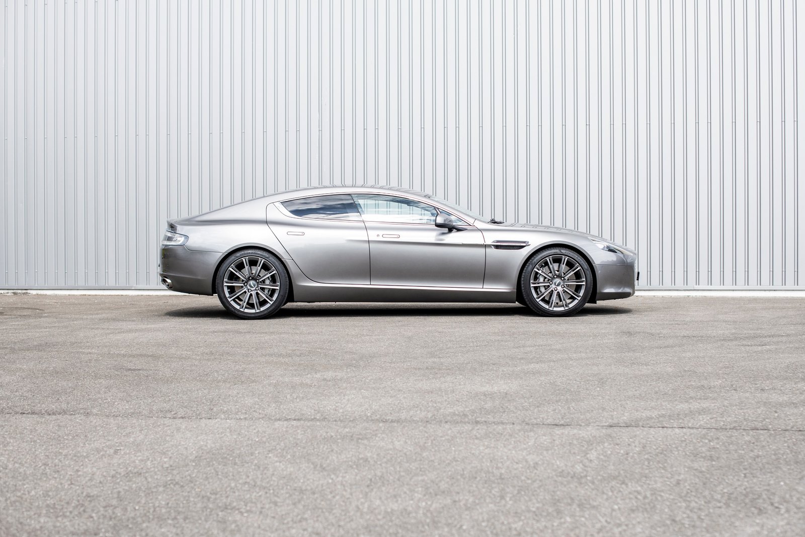 ASTON MARTIN Rapide 5.9 V12 Touchtronic 2, Benzin, Occasion / Gebraucht, Automatik - 5