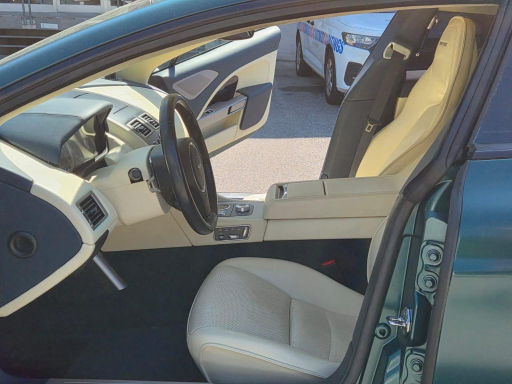 ASTON MARTIN RAPIDE 6.0 V12, Essence, Occasion / Utilisé, Automatique - 7