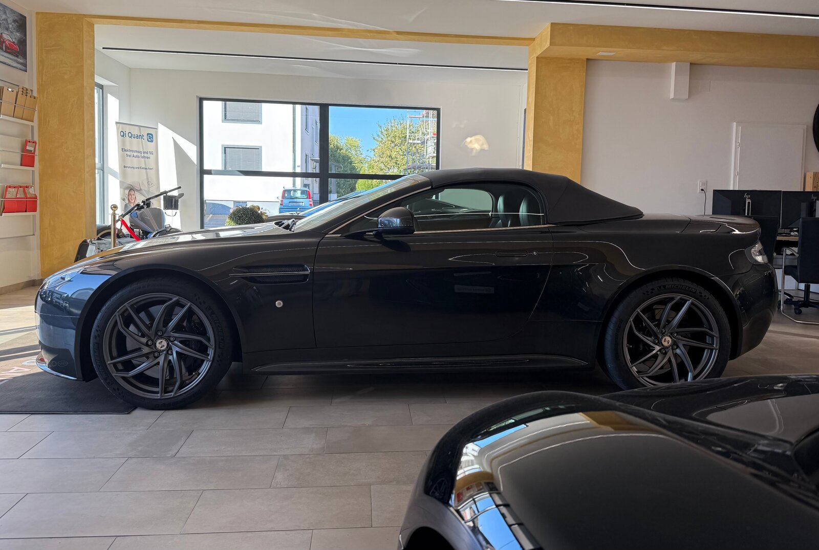 ASTON MARTIN S, Occasion / Gebraucht, Automatik - 7