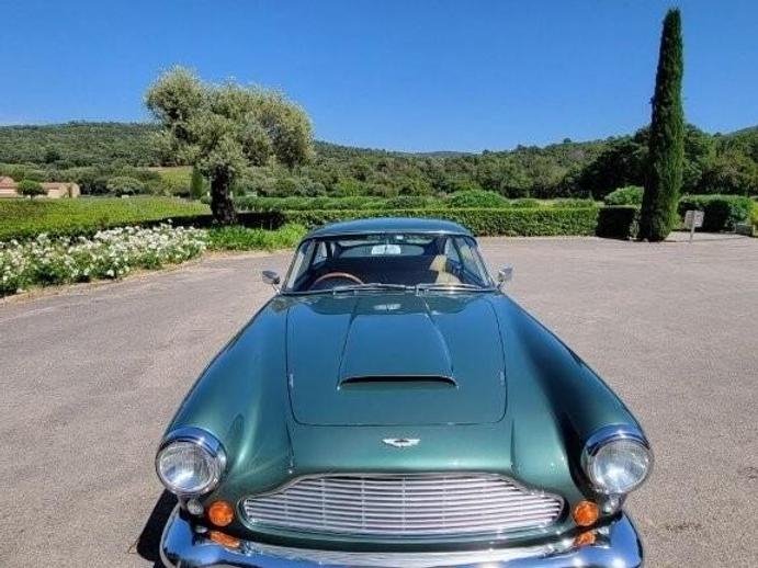 ASTON MARTIN Series V, Benzin, Occasion / Gebraucht, Handschaltung