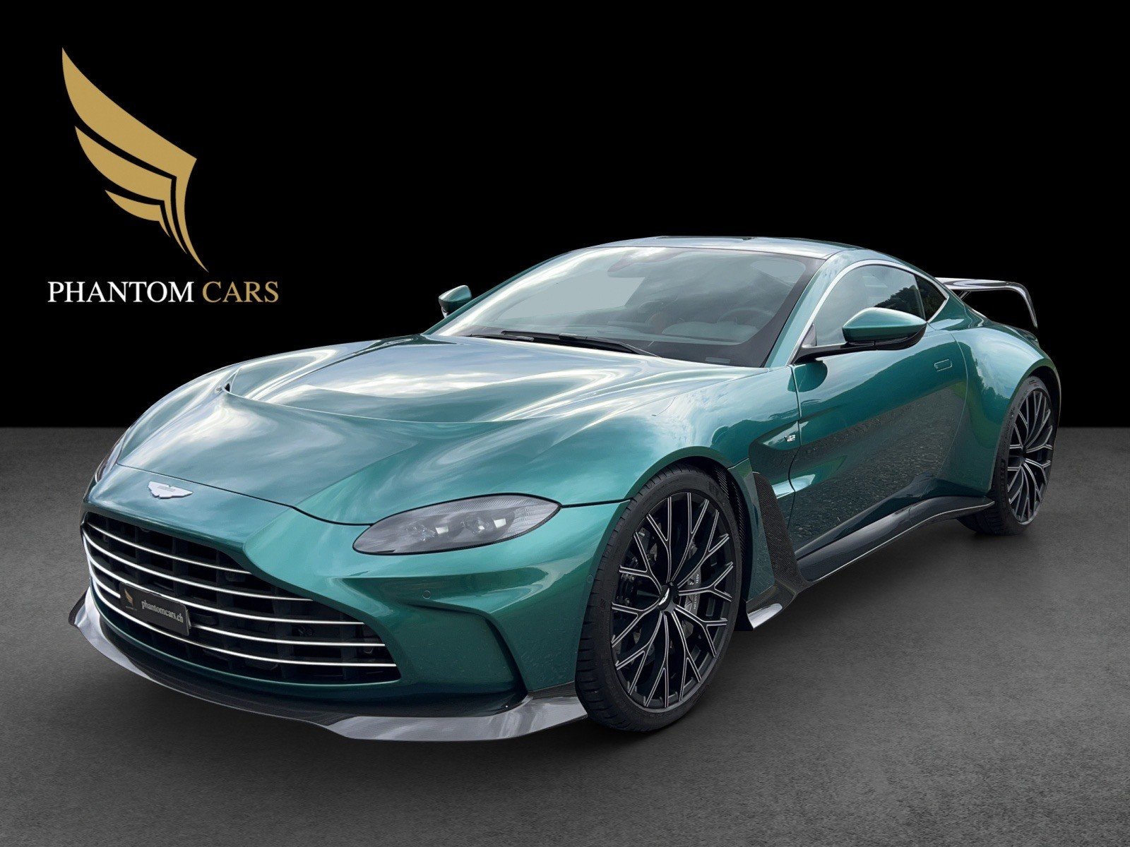ASTON MARTIN No 3 of 333, Essence, Occasion / Utilisé, Automatique - 4