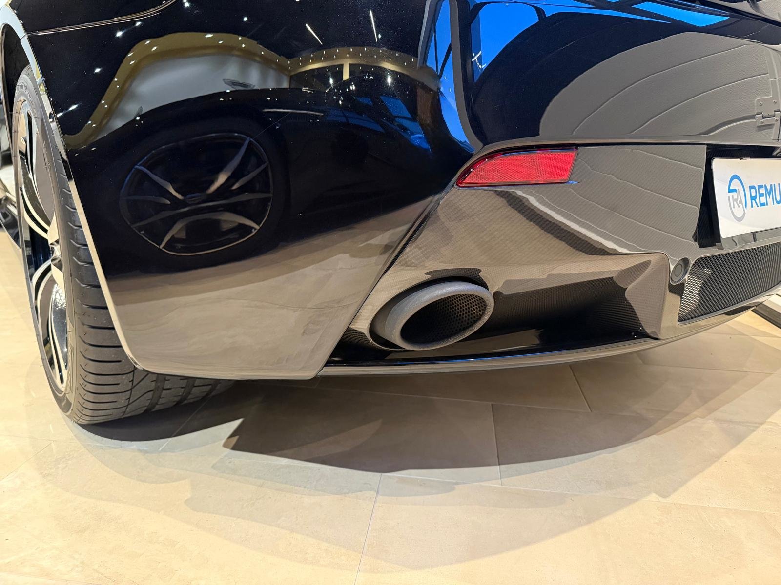 ASTON MARTIN V12 Vantage 5.9 S Sportshift, Benzin, Occasion / Gebraucht, Automatik - 7