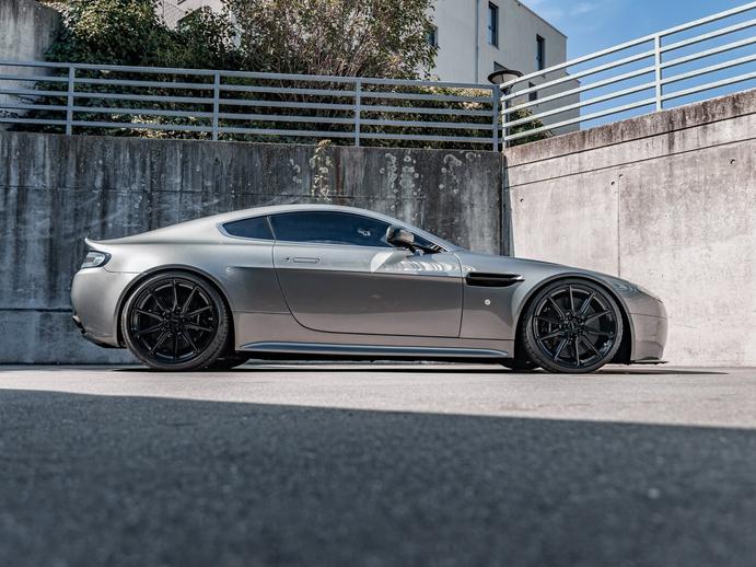 ASTON MARTIN V12 Vantage 5.9, Benzina, Occasioni / Usate, Manuale