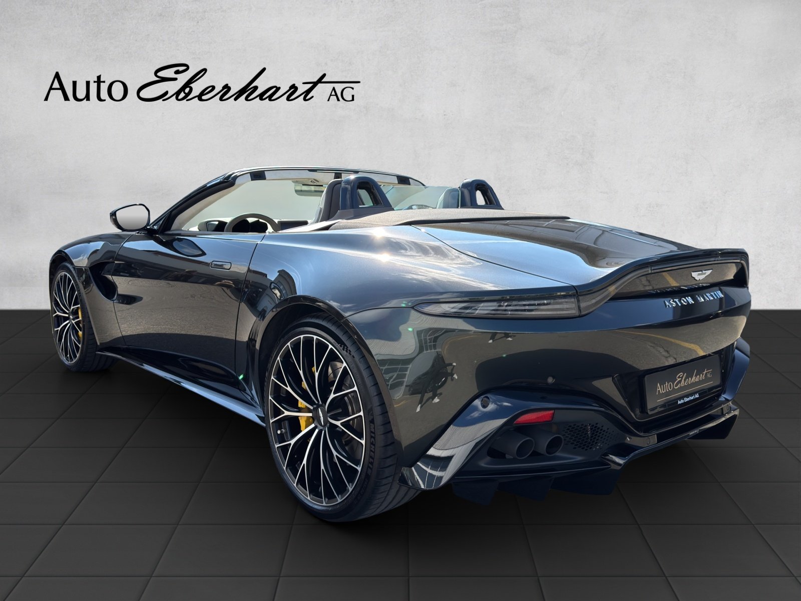 ASTON MARTIN V8 Vantage 4.0 Roadster Minotaur Green, Benzin, Occasion / Gebraucht, Automatik - 2