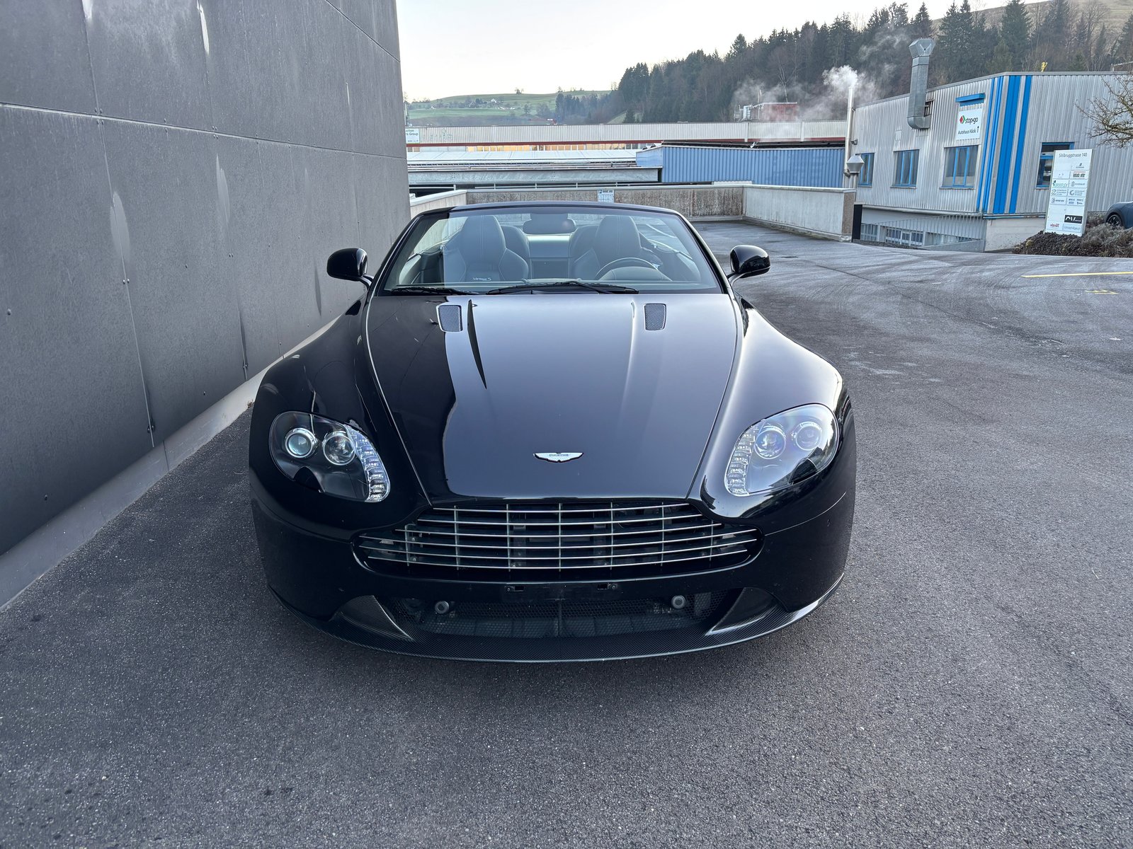 ASTON MARTIN V8 Vantage 4.7 S Sportshift, Essence, Occasion / Utilisé, Automatique - 5
