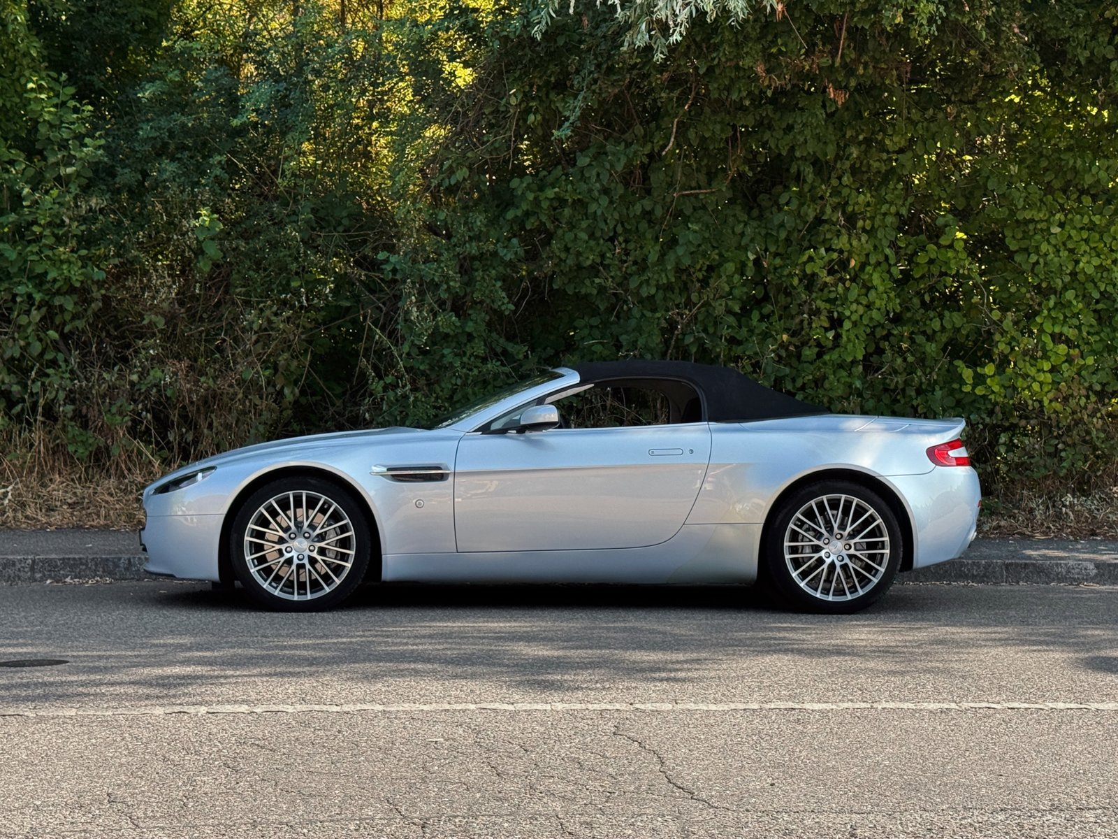 ASTON MARTIN V8 Vantage 4.7 Sportshift, Petrol, Second hand / Used, Automatic - 3