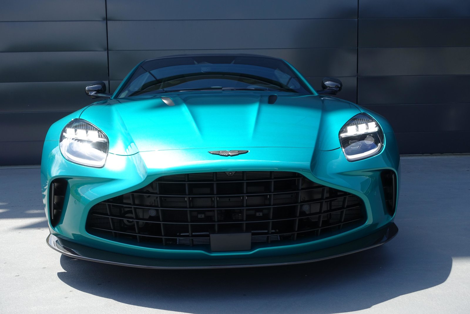 ASTON MARTIN V8 Vantage Coupé 4.0 V8 Bi-Turbo, Petrol, New car, Automatic - 3