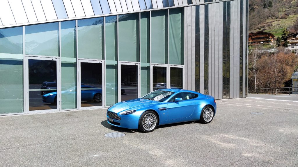 ASTON MARTIN V8 VANTAGE 4.7 Sportshift, Benzin, Occasion / Gebraucht, Automatik - 2