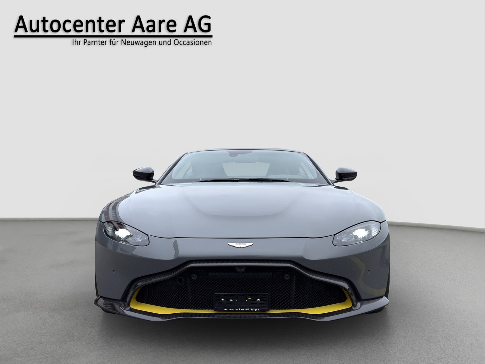 ASTON MARTIN V8 Vantage 4.0 Coupé, Petrol, Second hand / Used, Manual - 2