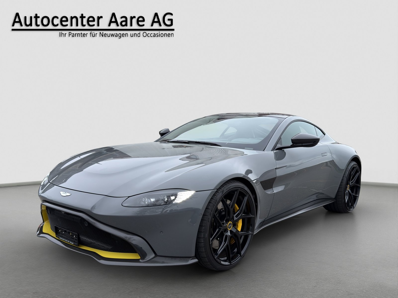 ASTON MARTIN V8 Vantage 4.0 Coupé, Petrol, Second hand / Used, Manual - 3