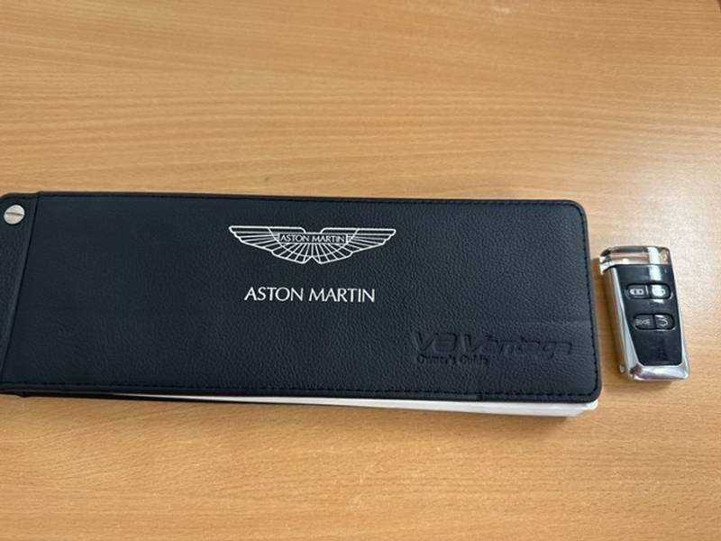 ASTON MARTIN V8 Vantage 4.7, Essence, Occasion / Utilisé, Manuelle - 6