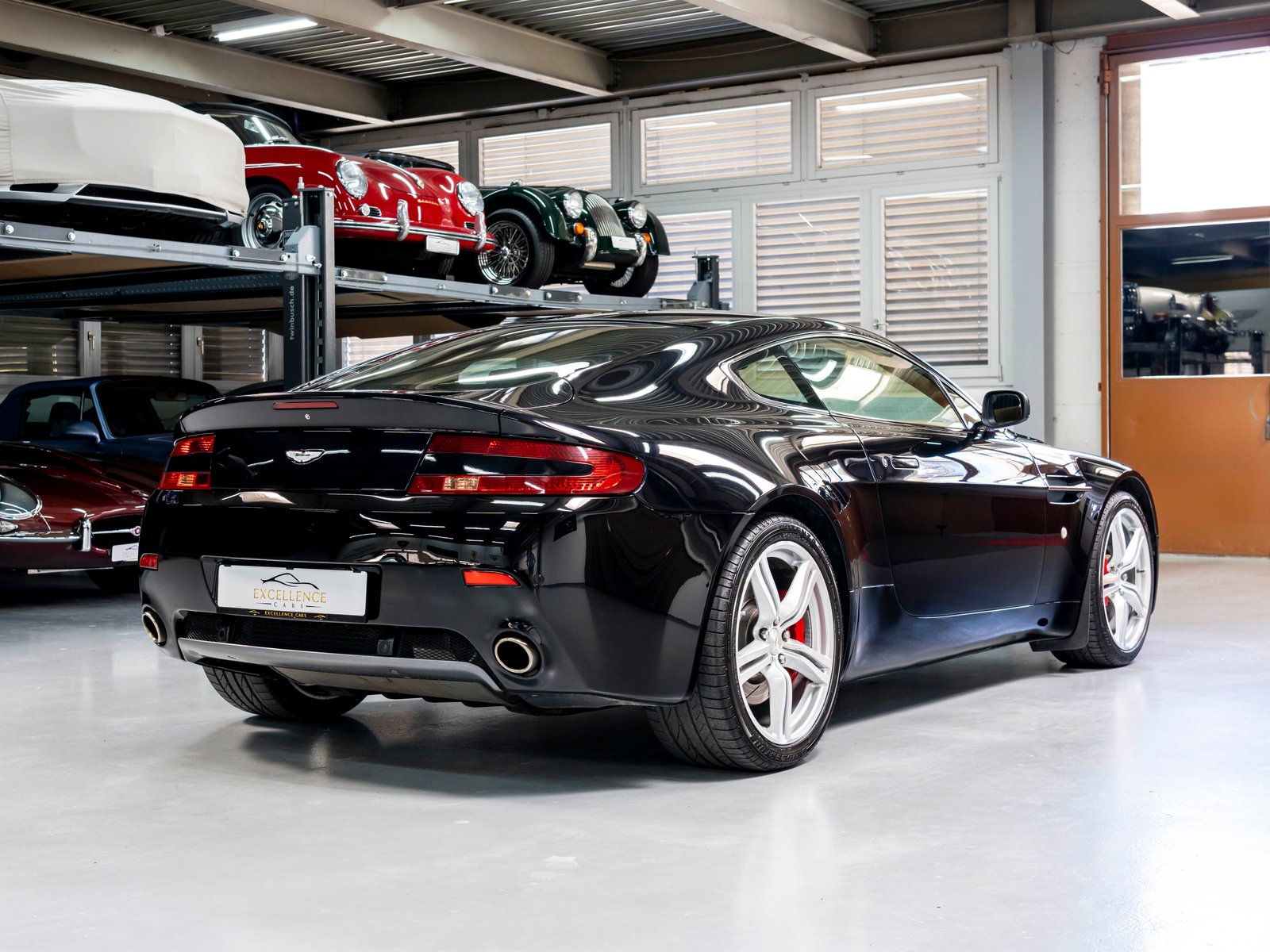 ASTON MARTIN V8 Vantage 4.7 Sportshift, Essence, Occasion / Utilisé, Automatique - 7