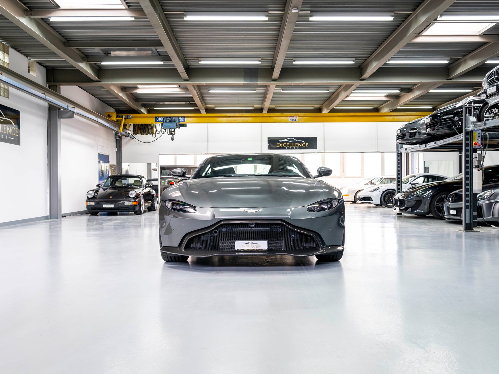 ASTON MARTIN V8 Vantage 4.0 Coupé, Essence, Occasion / Utilisé, Manuelle - 2