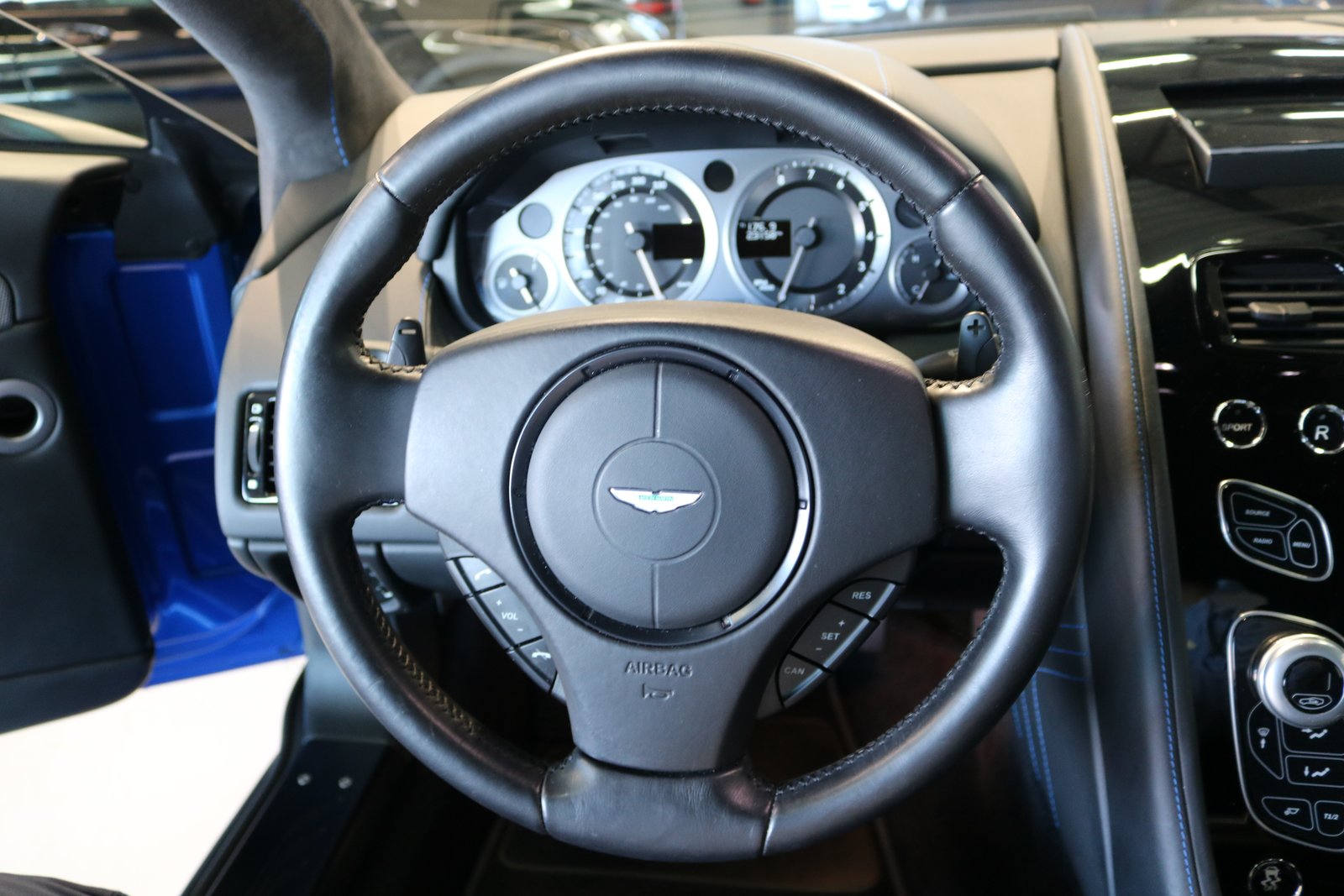 ASTON MARTIN V8 Vantage 4.7 S Sportshift, Benzin, Occasion / Gebraucht, Automatik - 7