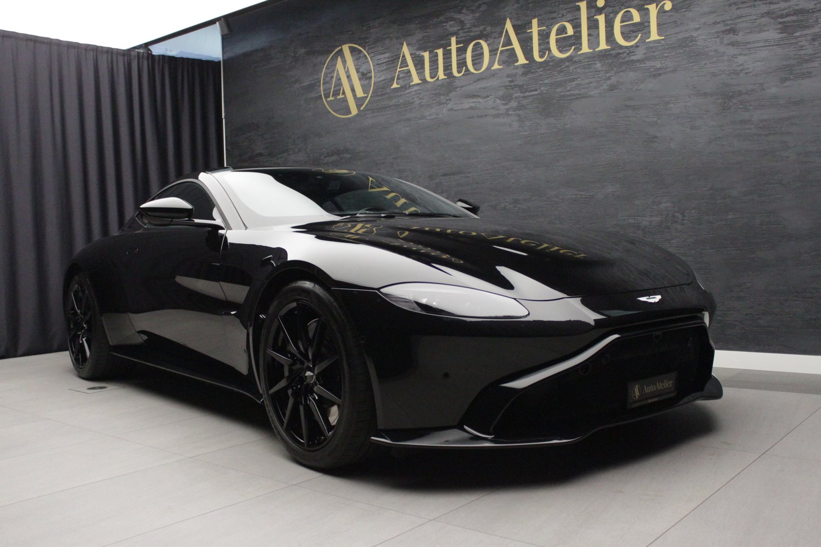ASTON MARTIN V8 Vantage 4.0 Coupé