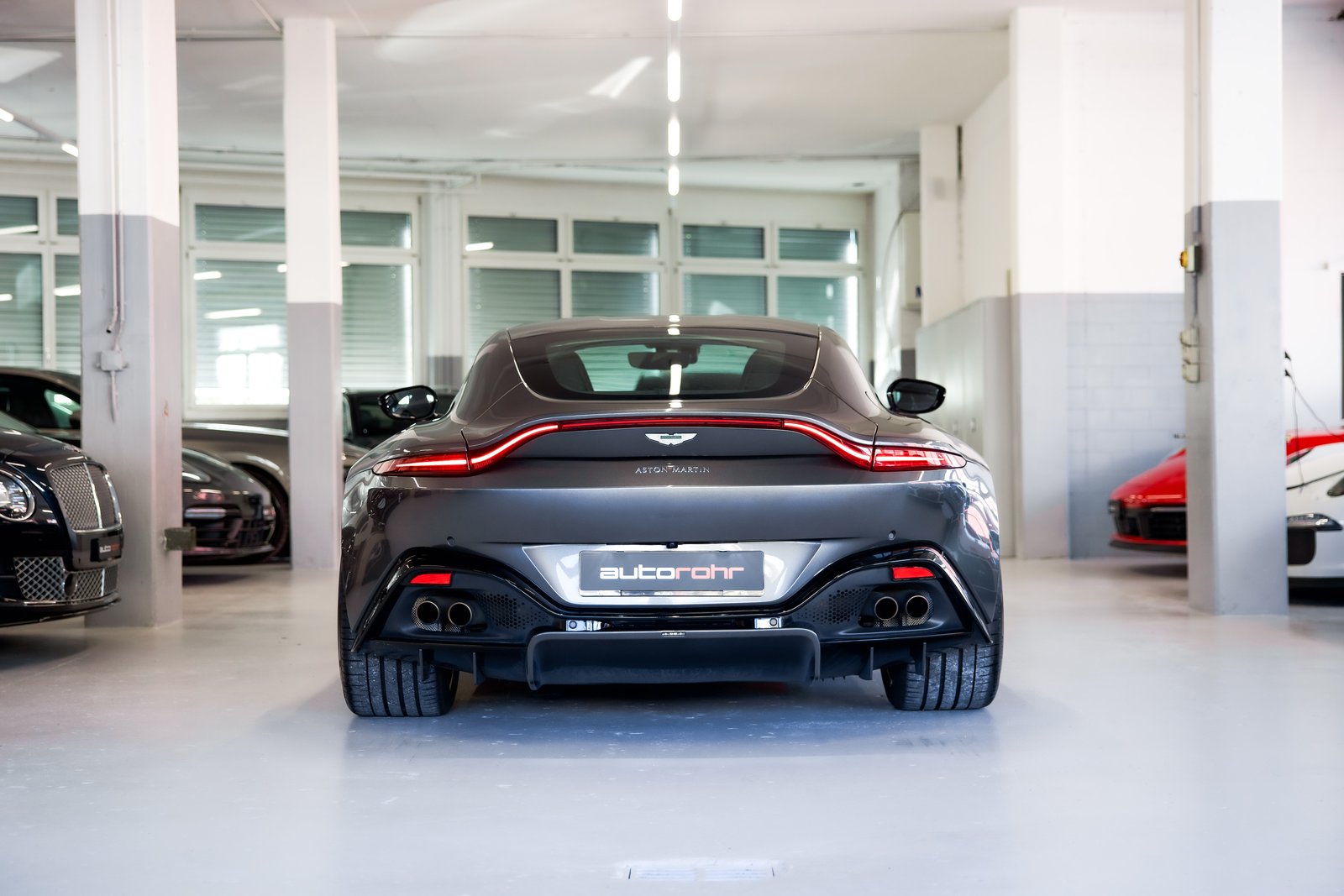 ASTON MARTIN V8 Vantage 4.0 Coupé ohne OPF, Essence, Occasion / Utilisé, Automatique - 6