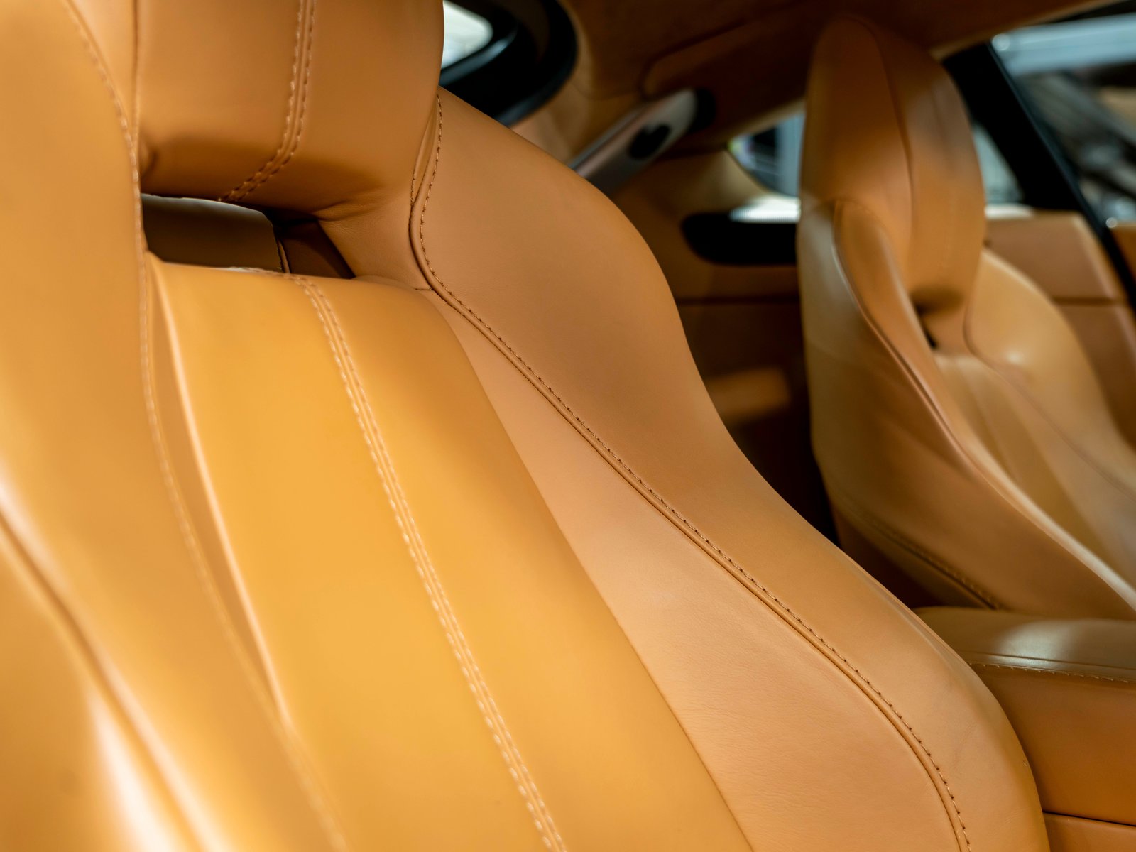 ASTON MARTIN V8 Vantage 4.7 Sportshift, Petrol, Second hand / Used, Automatic - 2