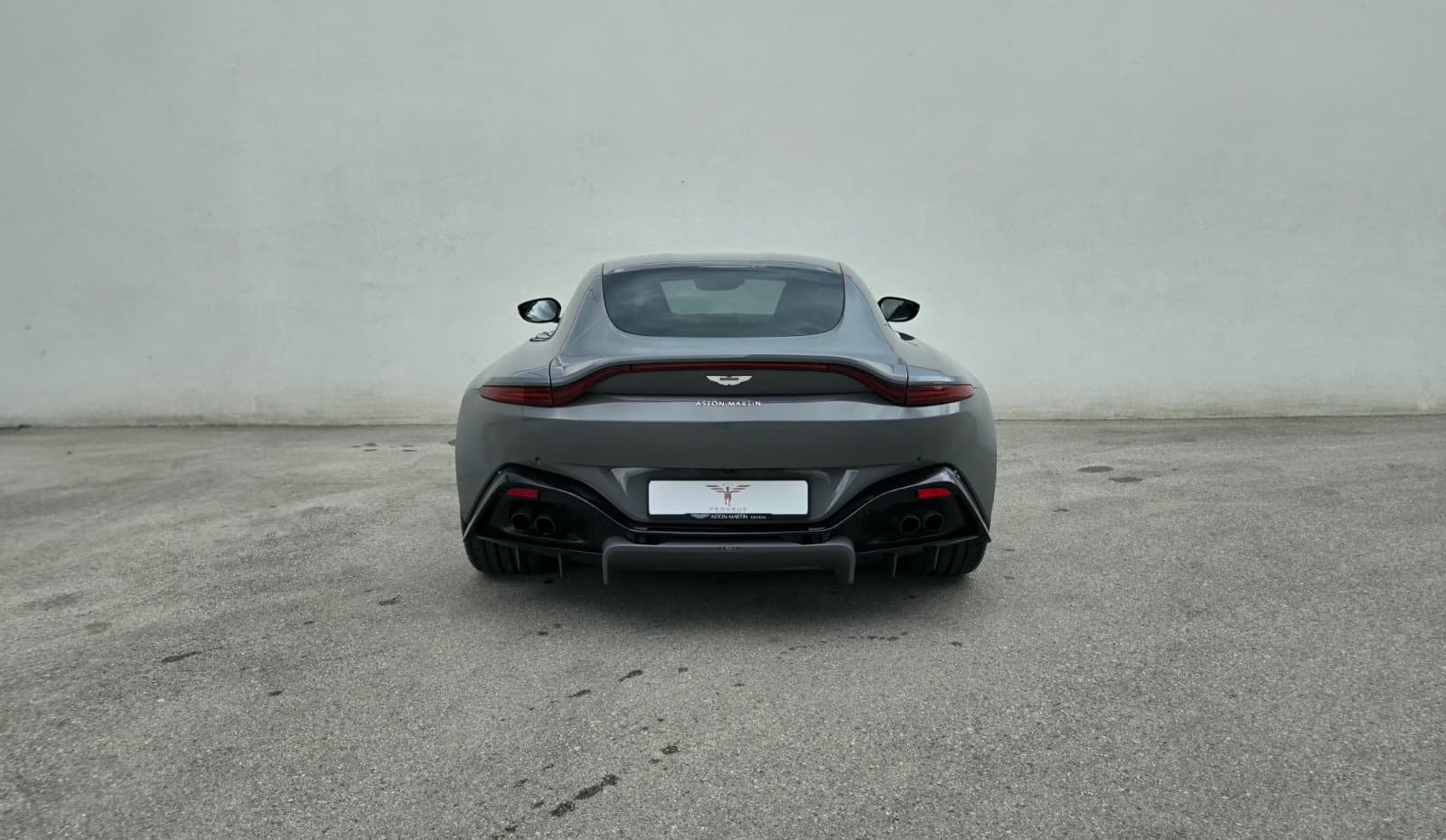 ASTON MARTIN V8 Vantage 4.0 Coupé, Petrol, Second hand / Used, Automatic - 5