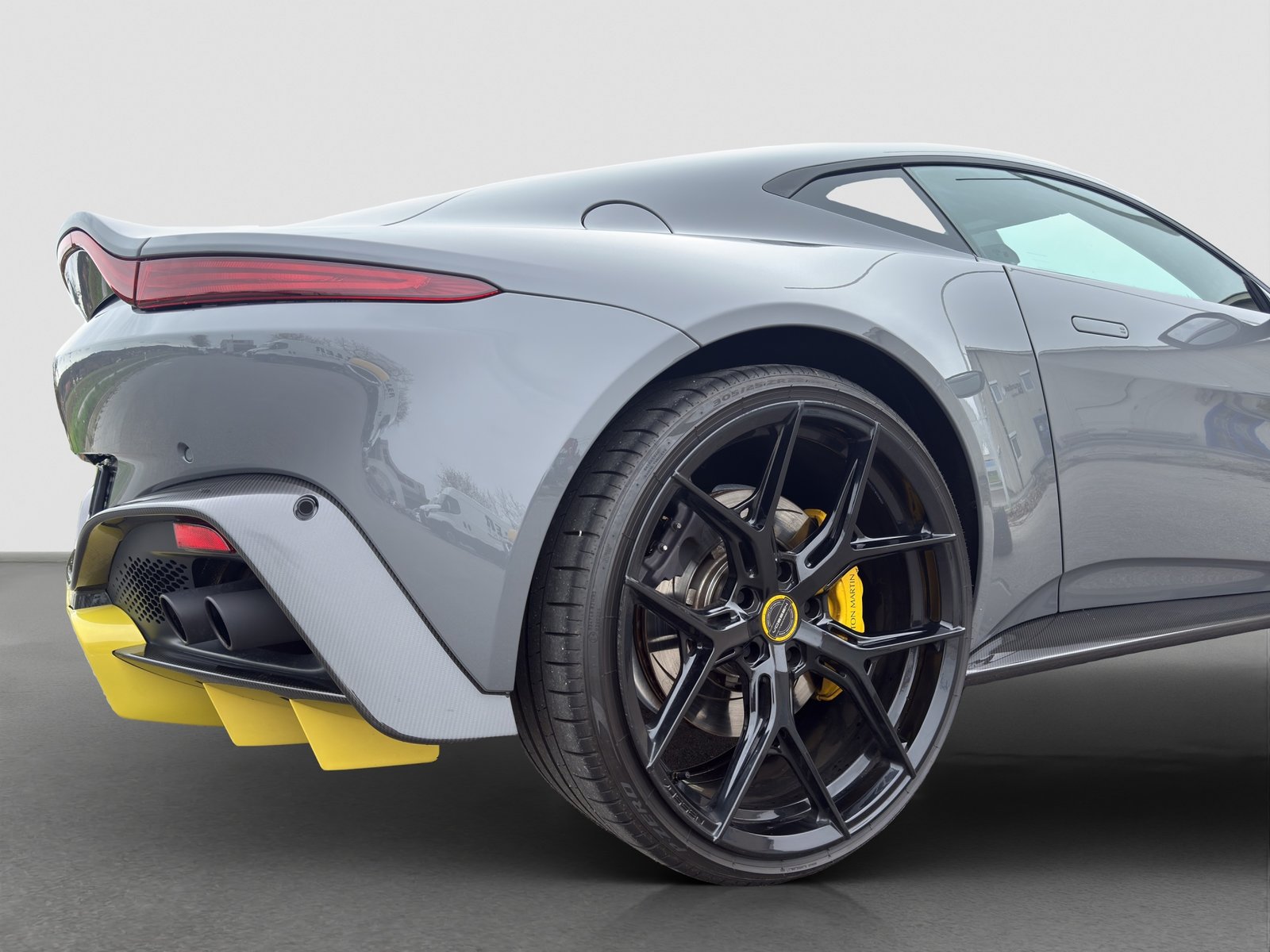 ASTON MARTIN V8 Vantage 4.0 Coupé, Benzin, Occasion / Gebraucht, Automatik - 3
