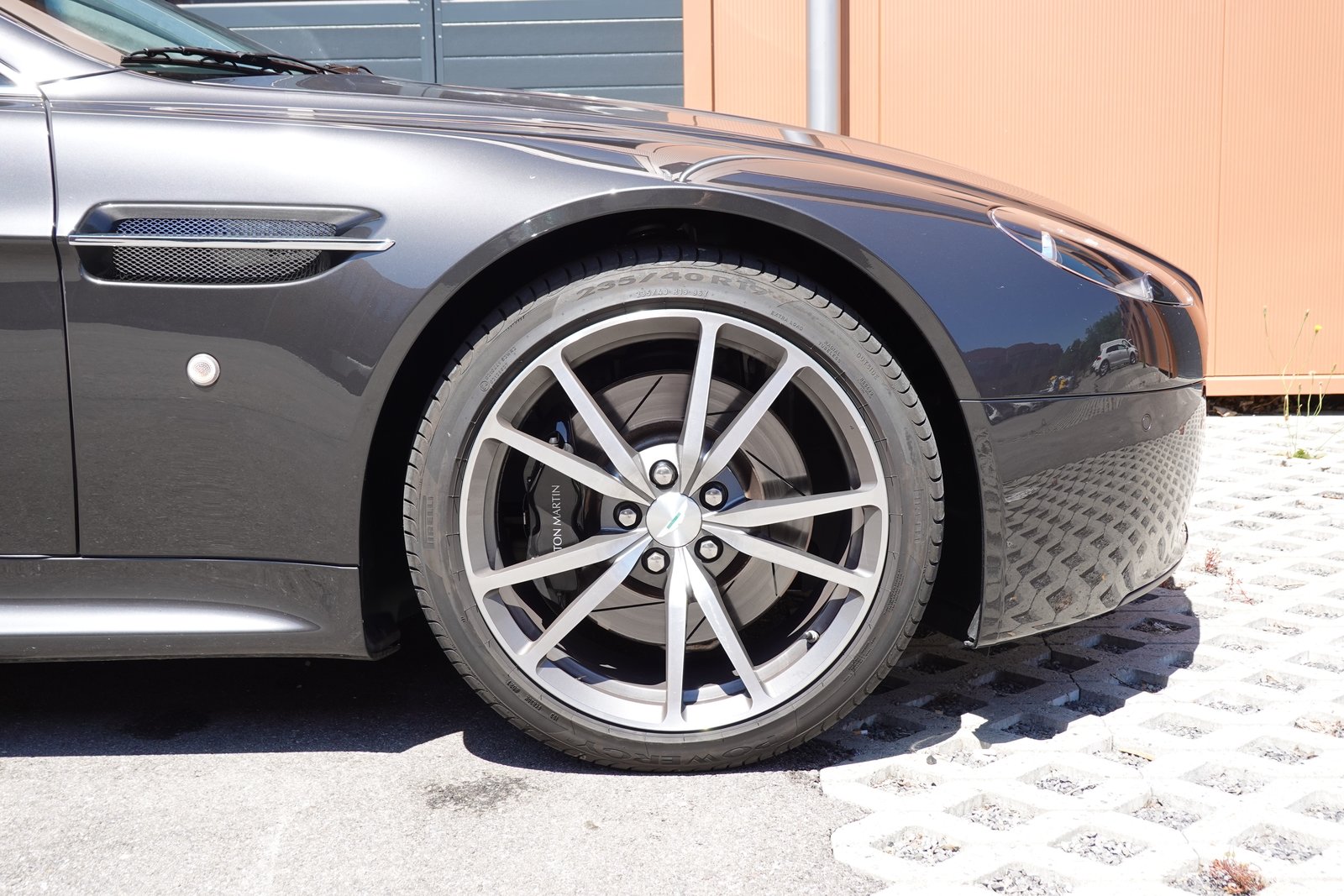 ASTON MARTIN V8 Vantage 4.7 Sportshift * Sièges Lightweight, Essence, Occasion / Utilisé, Automatique - 5